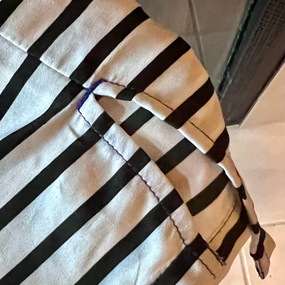GAP Size XXL Striped Blouse with Button Detail on Back - Picture 2 of 5